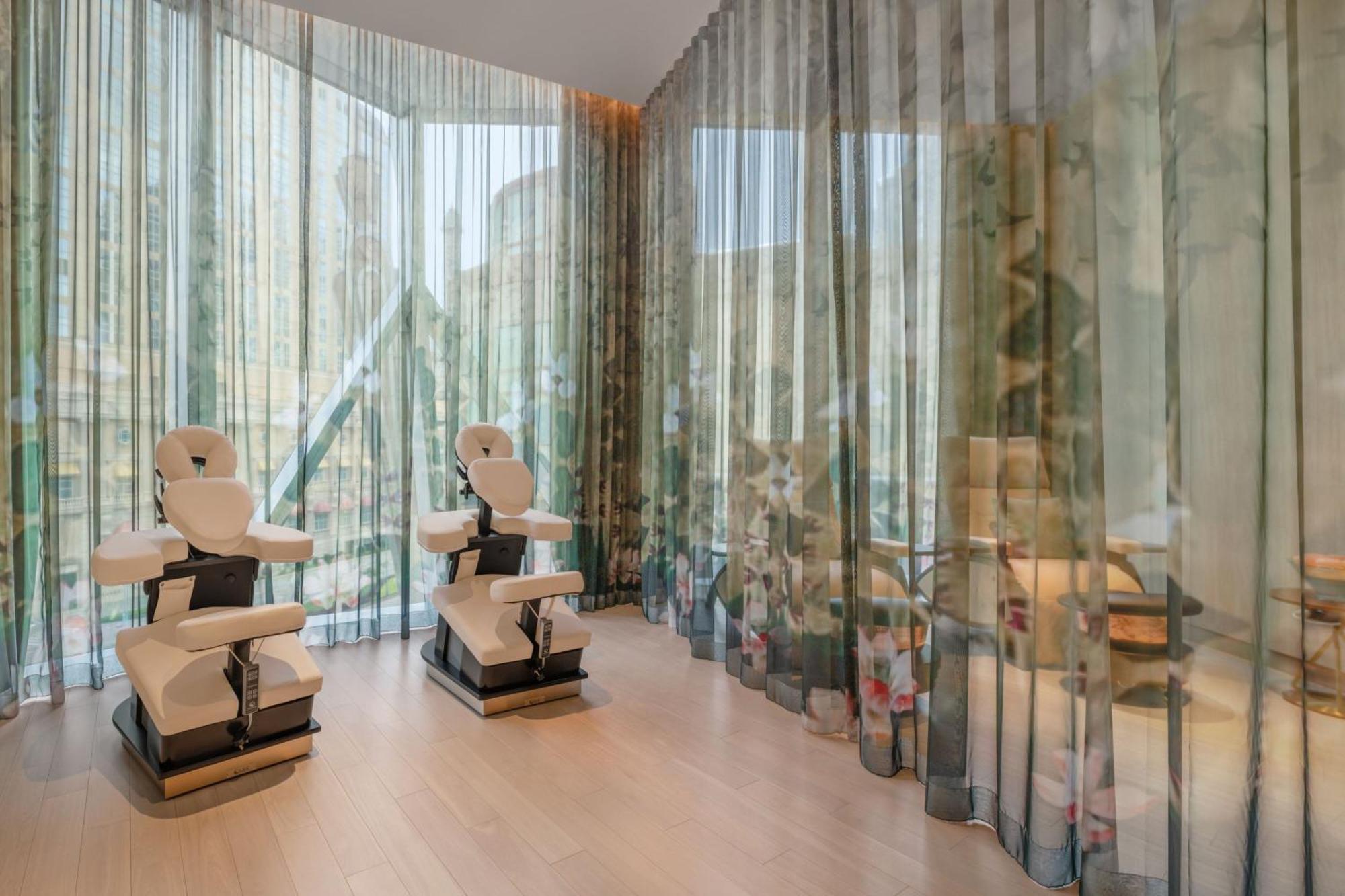 W Macau - Studio City Eksteriør billede The spa at The Landmark