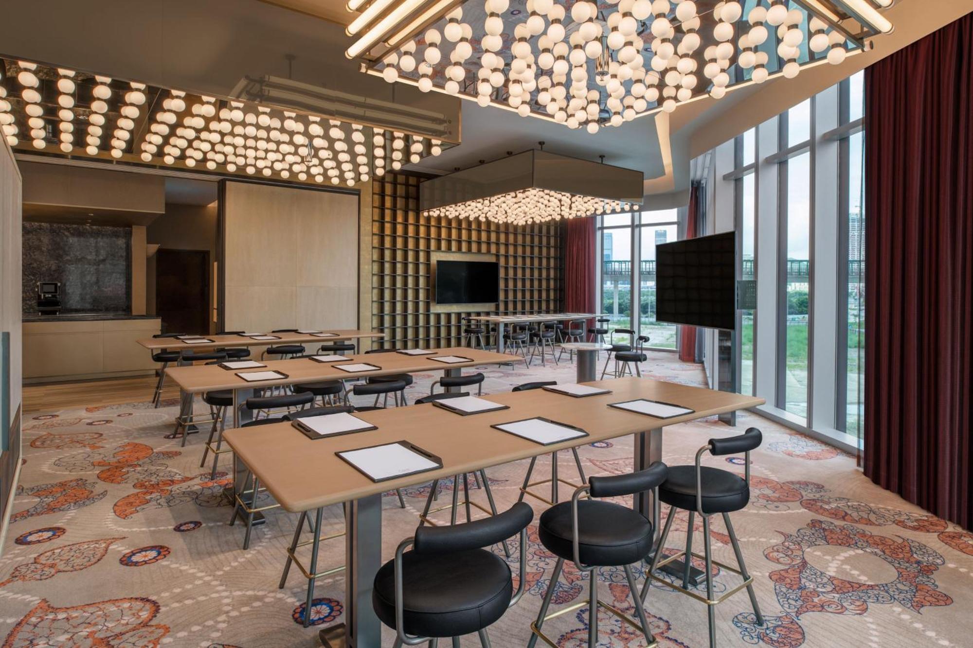 W Macau - Studio City Eksteriør billede Meeting room